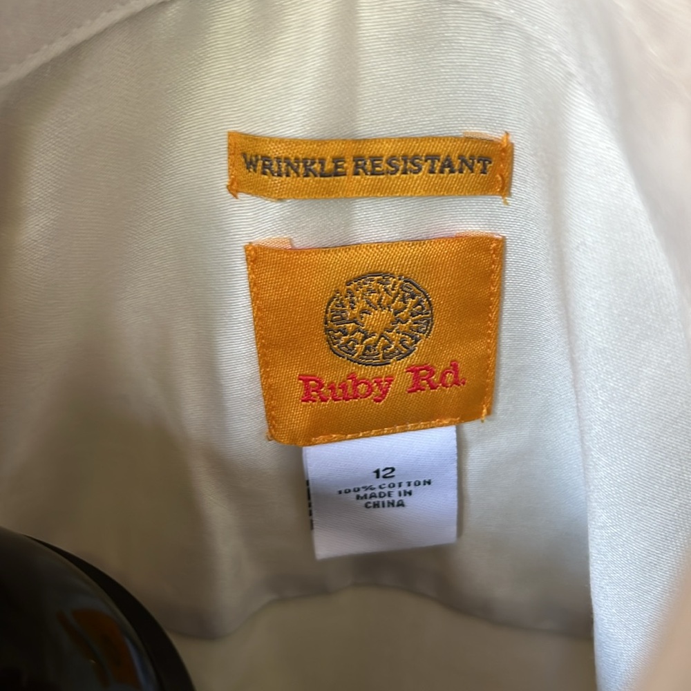 Ruby Rd. White Button-Up Shirt, Read - Picture 6 of 8